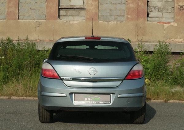 Opel Astra cena 14500 przebieg: 117500, rok produkcji 2004 z Józefów małe 497